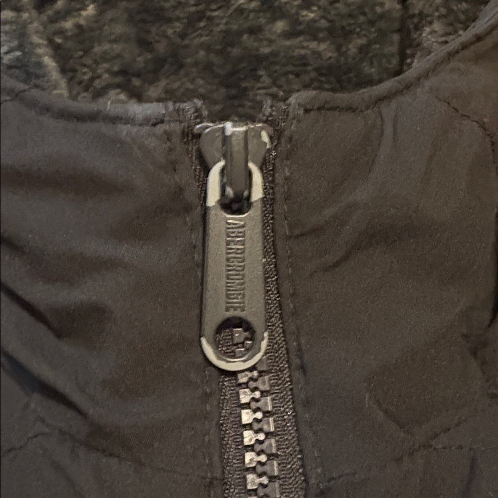 Abercrombie & Fitch Kids Black Puffer Jacket - Picture 8 of 9